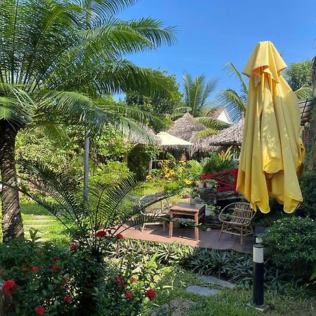 Phoenix Hotel Pool Villa Хойан Экстерьер фото