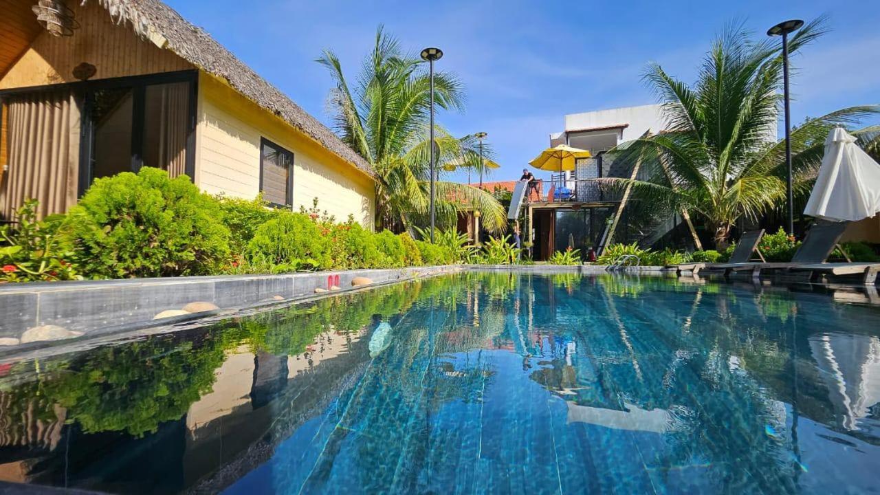 Phoenix Hotel Pool Villa Хойан Экстерьер фото