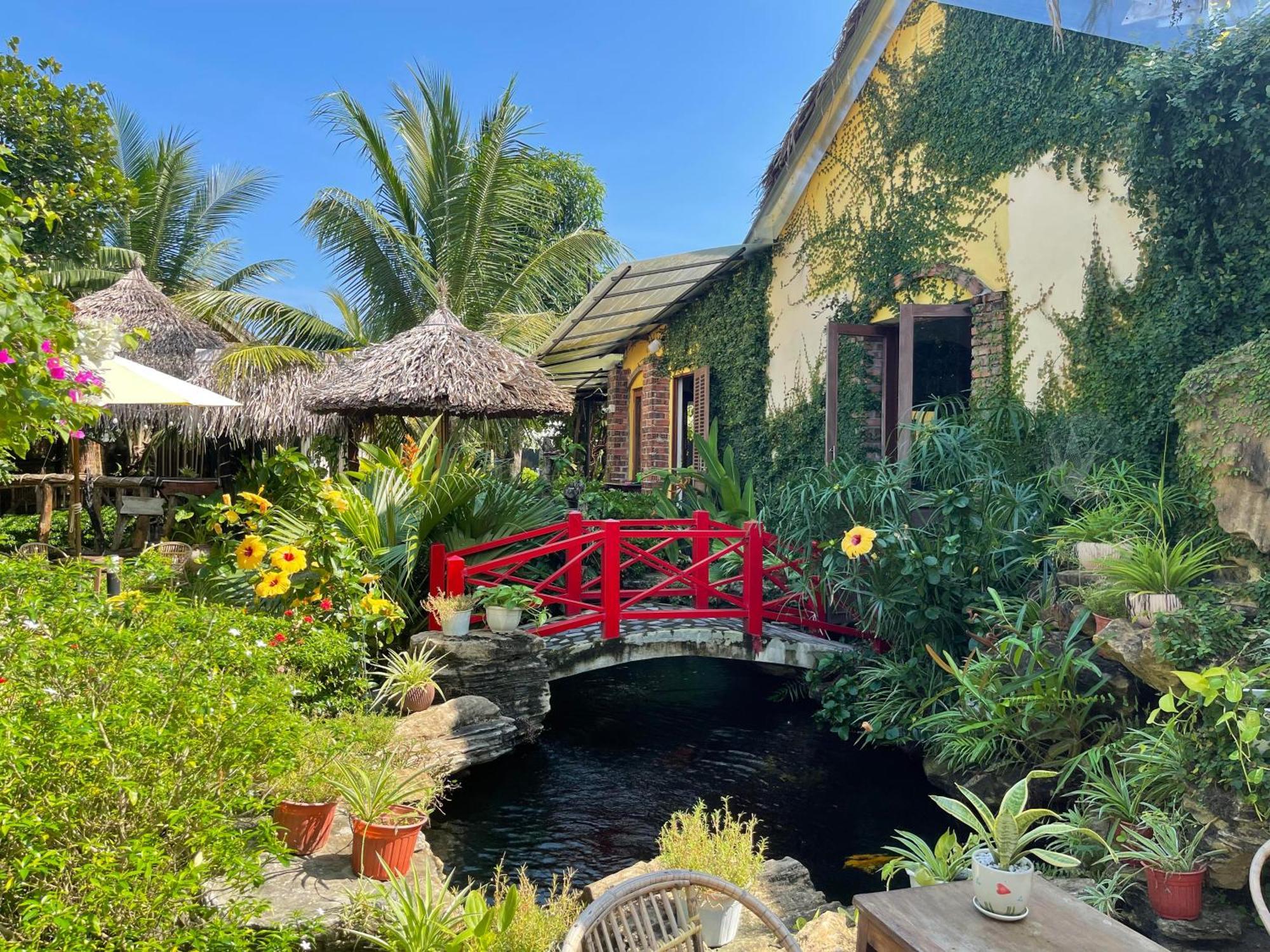 Phoenix Hotel Pool Villa Хойан Экстерьер фото